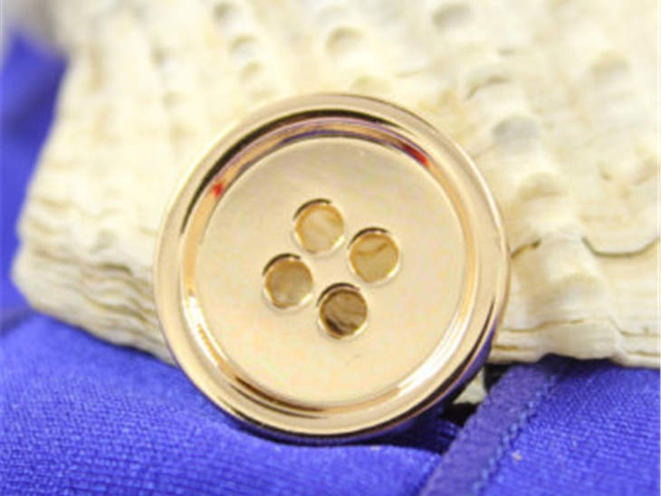 Products | Buttons with Holes